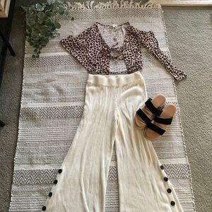 Leopard print tie front crop top